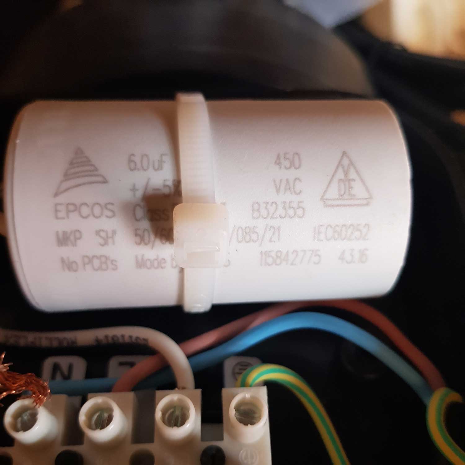 Kondensator  für Aqua Plus 4 / mini 4  mit 6 µF