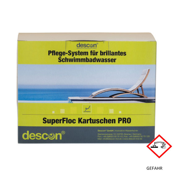 Schachtel mit Descon SuperFloc Kartuschen PRO für die Wasserpflege im Schwimmbad, Gefahrensymbol vorhanden.